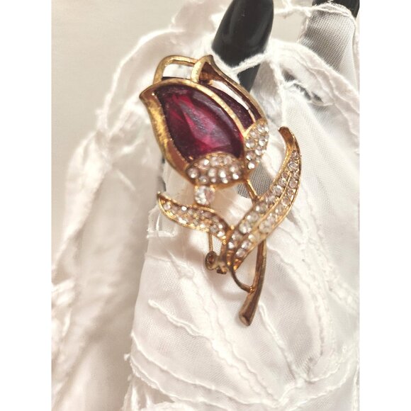 Red Tulip Brooch Surrounded by Rhinestones and Gold Tone frame Rose Bud Brooch - Picture 1 of 10